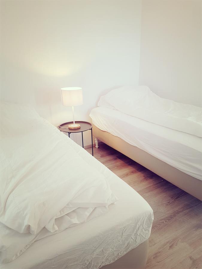 Hellatun Guest House! Bagian luar foto