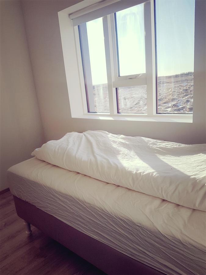 Hellatun Guest House! Bagian luar foto